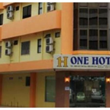 One Hotel Sadong Jaya Kota Kinabalu Exterior foto